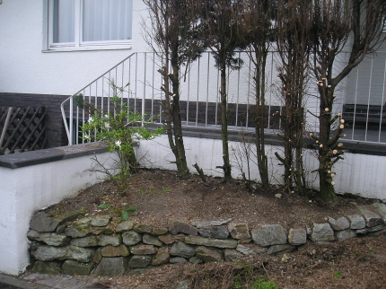vorher Taunusquarzit/Bruchstein
